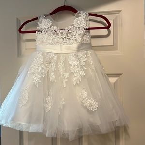 Lace Flower Girl Dress